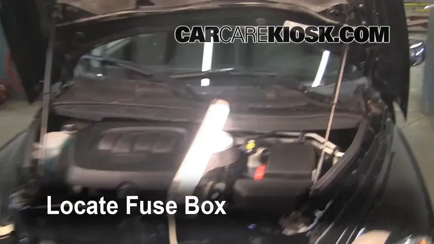 2007 Chevrolet HHR LT 2.2L 4 Cyl. Fuse (Engine) Check